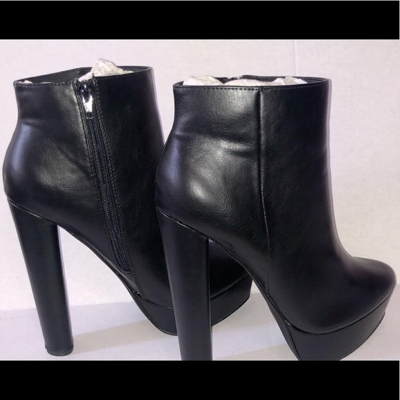 Black Platform Boots - Picture 2 of 7